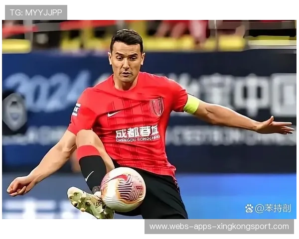 海港客战英博冲击三连冠:谁将登顶新荣耀? 海港客战英博冲击三连冠:谁将登顶新荣耀?