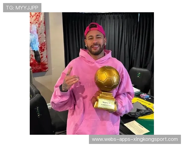 内马尔晒与家人度假照，幸福感爆棚