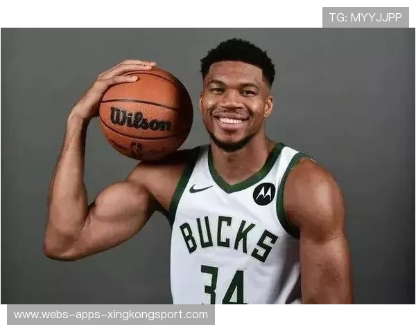 字母哥接受校园邀请讲述团队合作的重要性