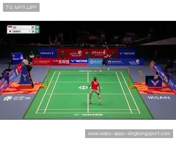 羽毛球追身球：瞬间制胜的绝密技巧揭秘