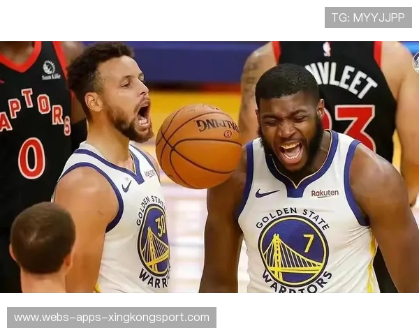 NBA爵士反击三人联动完成快速打成